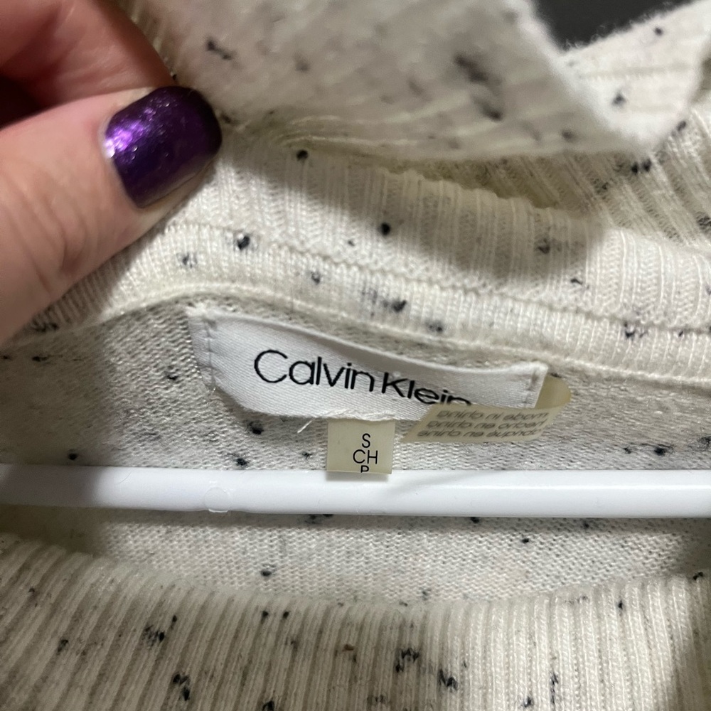 Calvin Klein Sweater - Picture 2 of 3